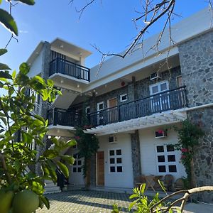 Balay Na Bato